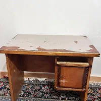 میز تحریر چوبی