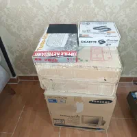 کیس و کامپیوتر با تمام وسایل