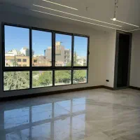 55-متر-خیابان-اسکندری-سالن-پرده-خور