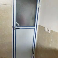 در الومینیومی وتوالت مناسب باغ