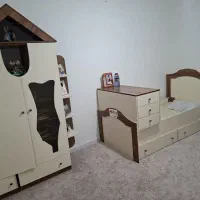 تخت و کمد نرده دار نوزاد