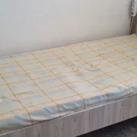 تخت یک نفره