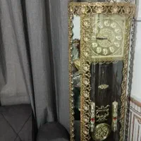 ساعت ایستاده برنج سالم سالم درحال کار