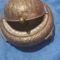 ظروف قدمت دار با طراحی دستکوب