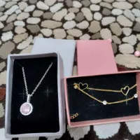 دستبندو گردنبندضدحساسیت
