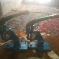 دستگاه دکمه زن
