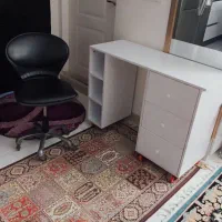 میز ناخن و صندلی کامل نو