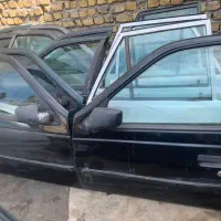 درب پژو نقره ای و مشکی405
