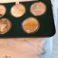 ۵ عدد سکه کلکسیونی عجایب دنیا یکیش طلا کلا ۱۵۵ گرم