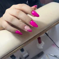 کاشت و خدمات حرفه ای ناخن