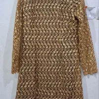 پیراهن طلایی رنگ وکاپشن صورتی