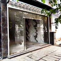 فروش مغازه ۹۳متری نوساز فول توبهترین لوکیشن براصلی