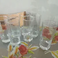 یک دست لیوان شیشه ای