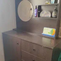 تخت و میز آرایش