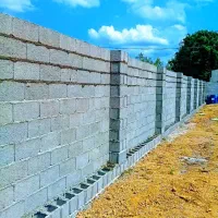 معمار بنایی بلوک چینی سیمانکاری سیاه سفید تخریب
