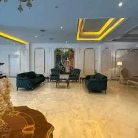 ۹۸ متر * نوساز * ۲ پارکینگ * مشاعات ۷ ستاره