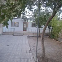 ویلایی دربست