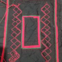 زیاستین درحال دوخت