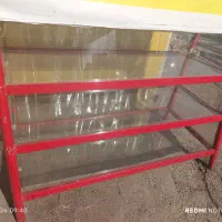 ویترین شیشه ای
