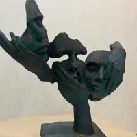 مجسمه سه رخ