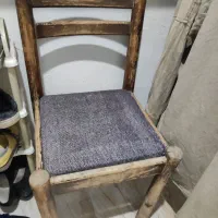 دو عدد صندلی چوبی سالم