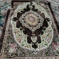روی فرشی پتویی