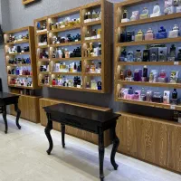 فروشنده عطر و ادکلن حرفه ای باحقوق بالای سی میلیون