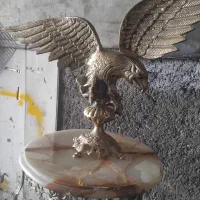 عقاب برنجی