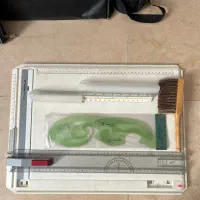 تخته رسم و اشل
