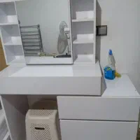 اینه دلاور