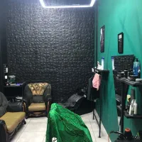 آینه ارایشگاه