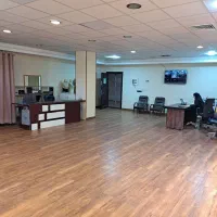کارمند فروش حرفه ای خانم فروشگاه اینترنتی
