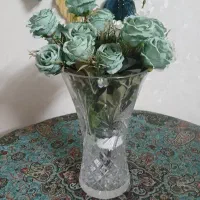گلدان کریستال اصل سالم همراه با گل فقط ۸۰۰