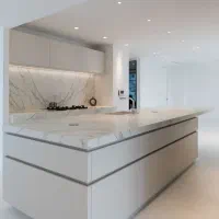 نصاب کابینت و کمد دیواری و درب