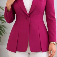 یه تعدادی لباس نو زنانه
