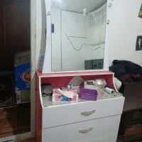 میز آرایش بچگانه