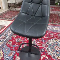 صندلی چهار و چهارصد  و دیزی یک و صد