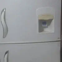 فروش یک دستگاه یخچال