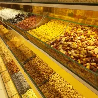 نیروی کار در آجیل فروشی