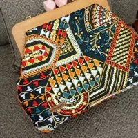 کیف سوزندوزی دهانه چوبی