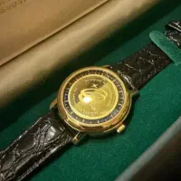 ساعت طلای ۲۴ عیار گلد کوئیست با بند چرم کروکدیل