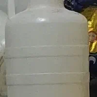 تعدادی دبه خیارشور