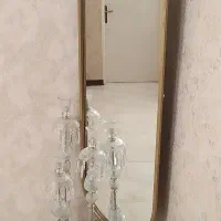شمعدان کنار سالنی