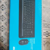 کی برد وموس وکاغذ A4