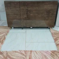 یک عدد میز کاربردی مناسب چرخ خیاطی یا نوشتن مشق