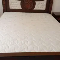 تخت دونفره