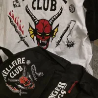 تیشرت و کوله‌پشتی hellfire club stranger things