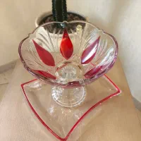 یکسری ظروف بلور وکریستال