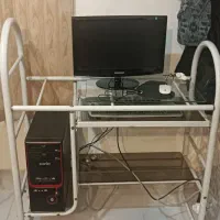 میز کامپیوتر فلزی سفید