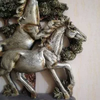 مجسمه اسب دوعدد نو نو